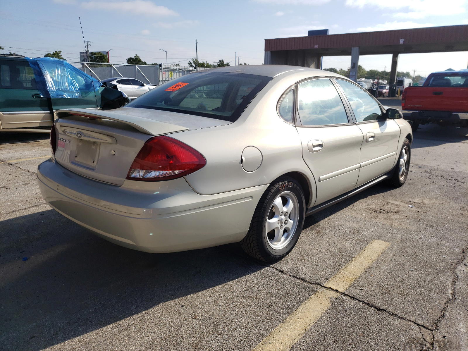 Photo 4 from auction – 2007 FORD TAURUS SE with VIN 1FAFP53U67A203924
