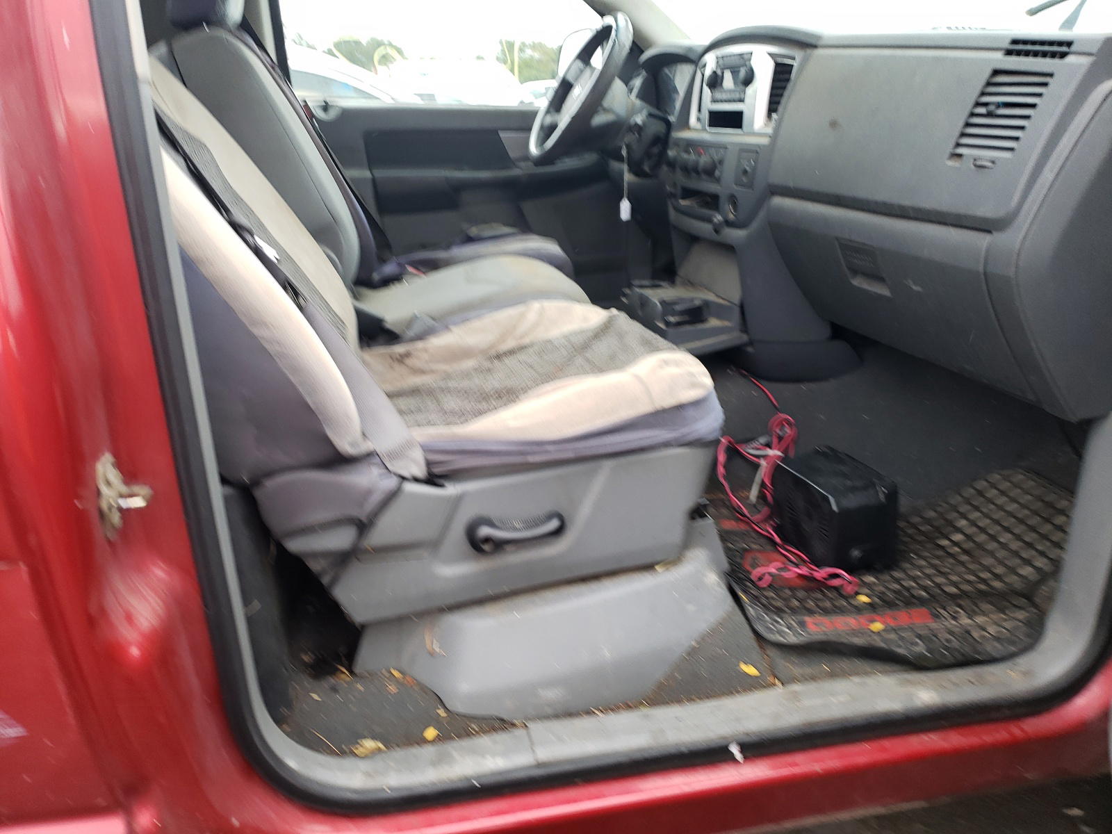 Photo 5 from auction – 2007 DODGE 1500 with VIN 1D7HU16P47J558378