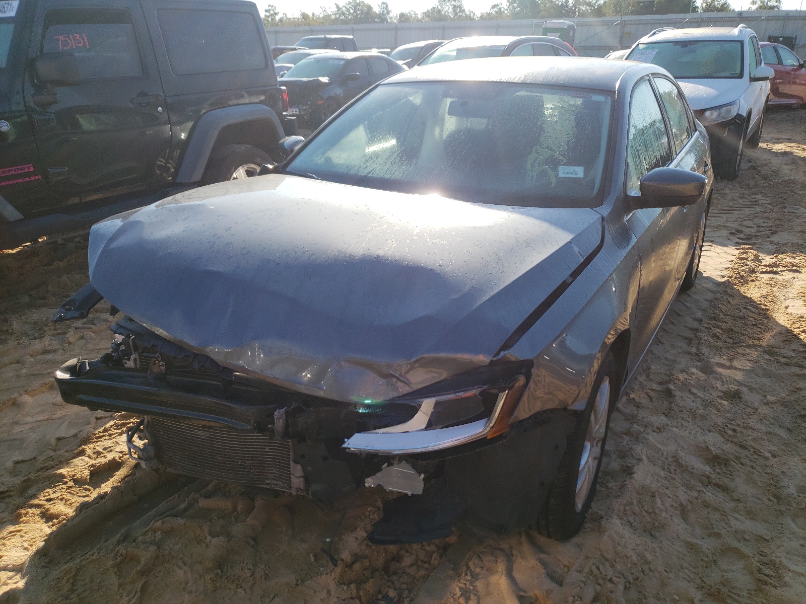 Photo 2 from auction – 2017 VOLKSWAGEN JETTA S with VIN 3VW2B7AJXHM310472
