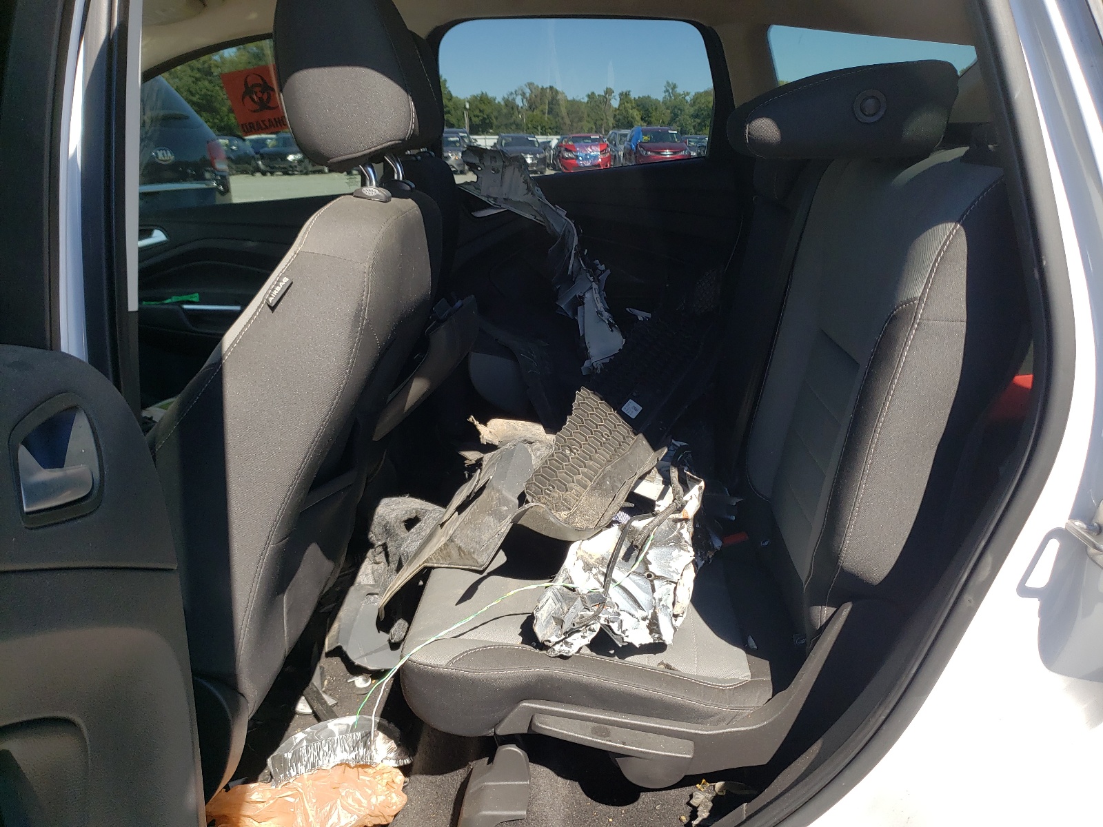 Photo 6 from auction – 2016 FORD ESCAPE SE with VIN 1FMCU0GX6GUA55572