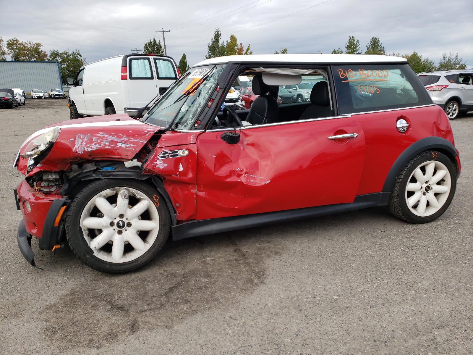 Photo 9 from auction – 2005 MINI COOPER S with VIN WMWRE33555TL10715