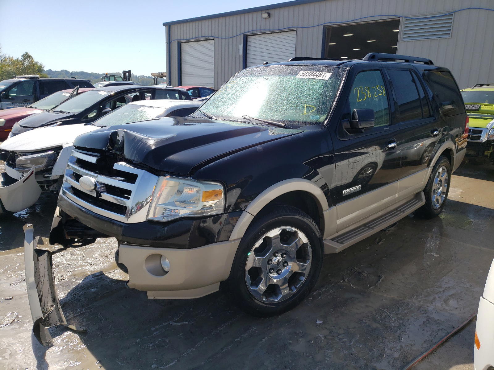 Photo 2 from auction – 2007 FORD EXPEDITION with VIN 1FMFU18507LA85611