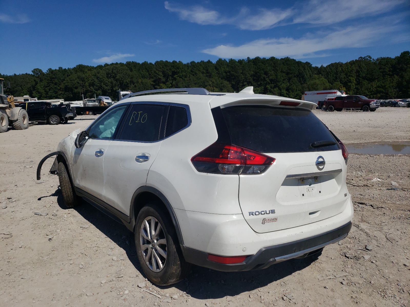 Photo 3 from auction – 2019 NISSAN ROGUE S with VIN KNMAT2MTXKP516937