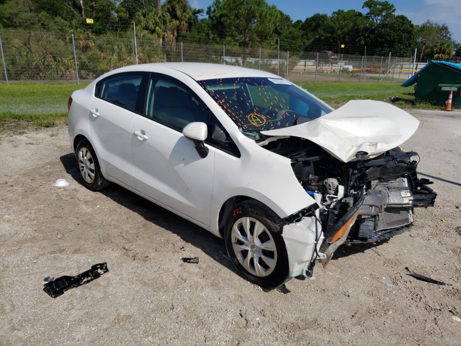 KIA RIO LX 2015 with VIN KNADM4A36F6424470 - Photo from auction