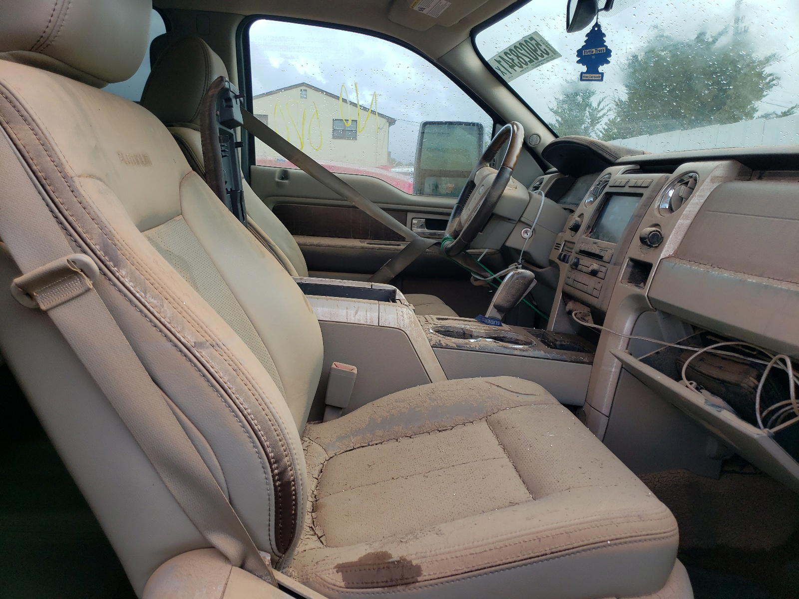 Photo 5 from auction – 2010 FORD F150 SUPER with VIN 1FTFW1EV2AFC33153
