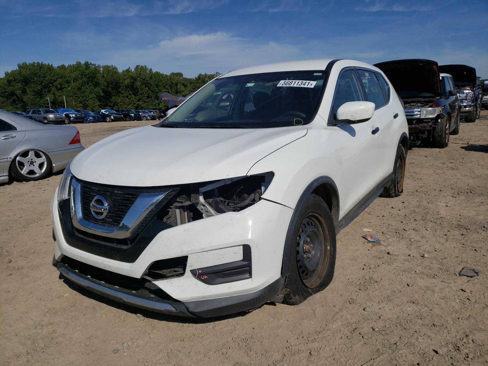 Photo 2 from auction – 2017 NISSAN ROGUE S with VIN KNMAT2MV6HP529324