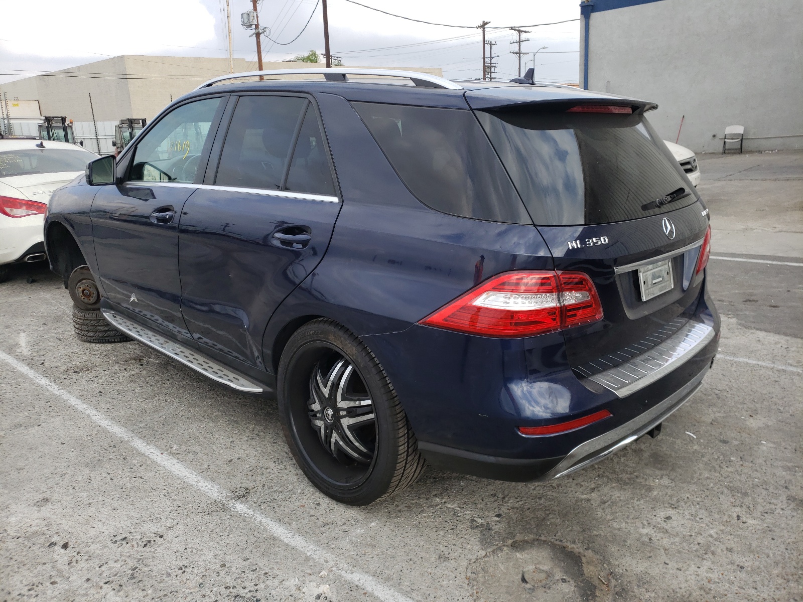 Photo 3 from auction – 2014 MERCEDES-BENZ ML 350 BLU with VIN 4JGDA2EB2EA356032