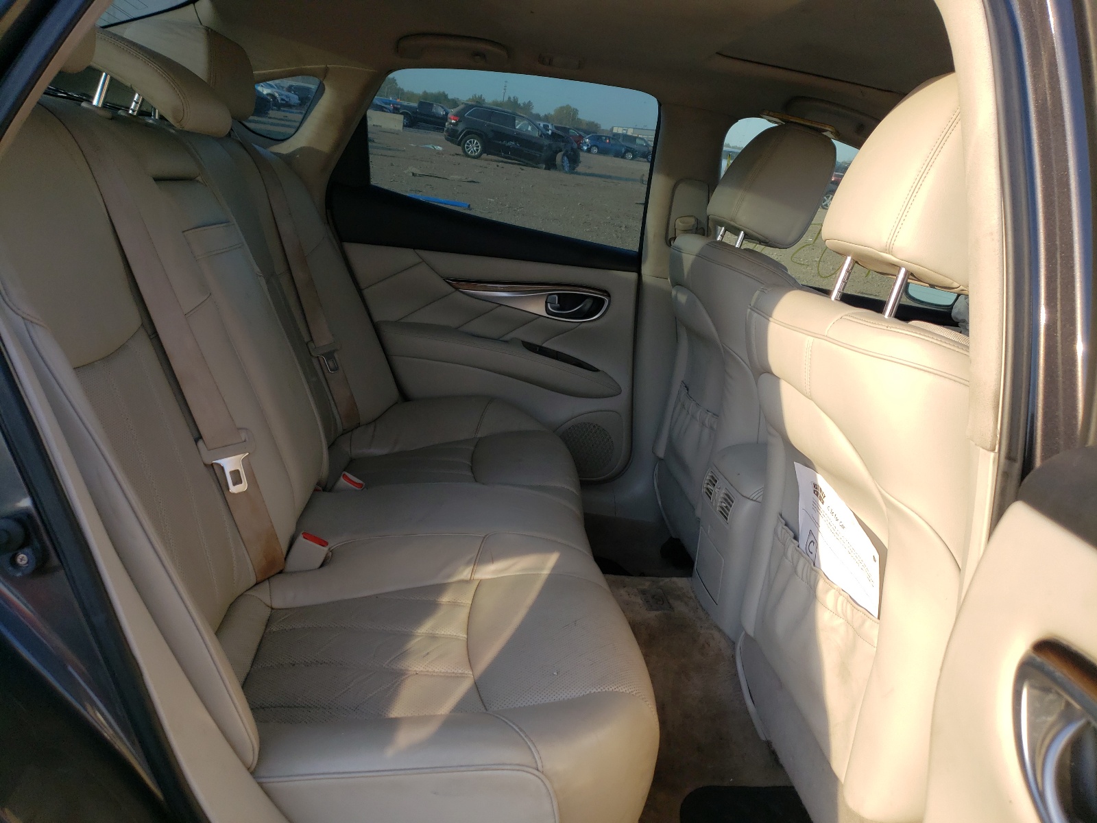 Photo 6 from auction – 2011 INFINITI M37 with VIN JN1BY1AR3BM376565