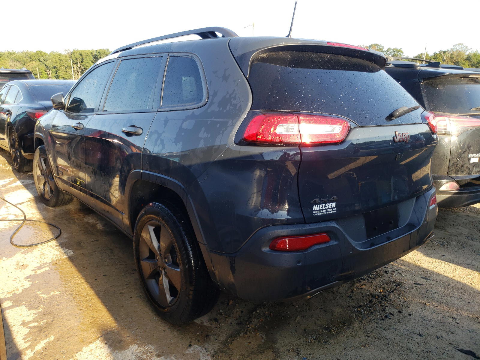 Photo 3 from auction – 2017 JEEP CHEROKEE L with VIN 1C4PJMCB2HW555945