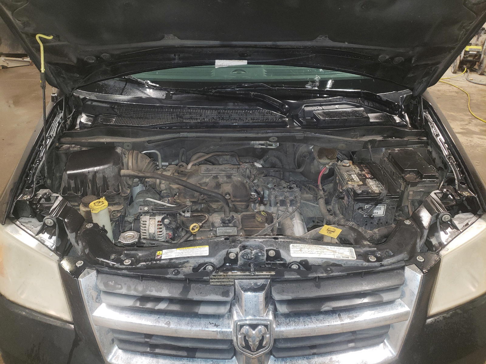 Photo 7 from auction – 2010 DODGE GRAND CARA with VIN 2D4RN5D19AR318055