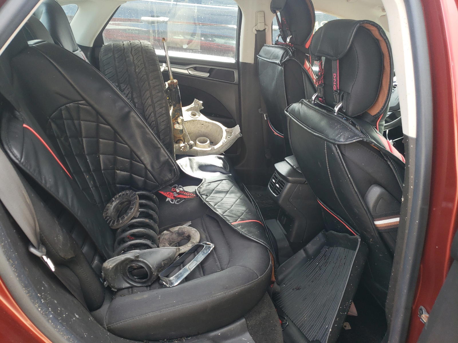 Photo 6 from auction – 2014 FORD FUSION SE with VIN 3FA6P0LU0ER288071