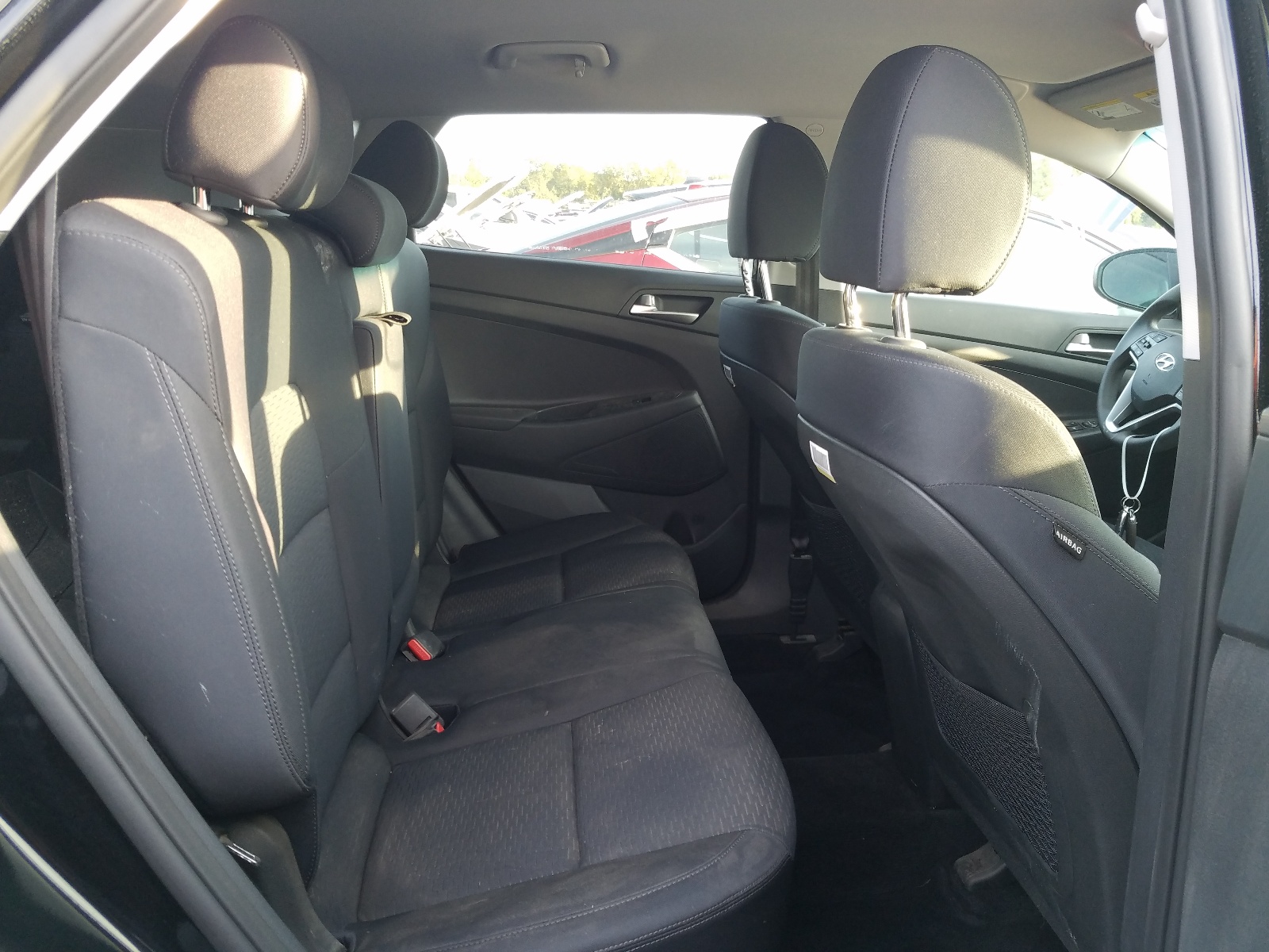 Photo 6 from auction – 2019 HYUNDAI TUCSON LIM with VIN KM8J3CA43KU063471