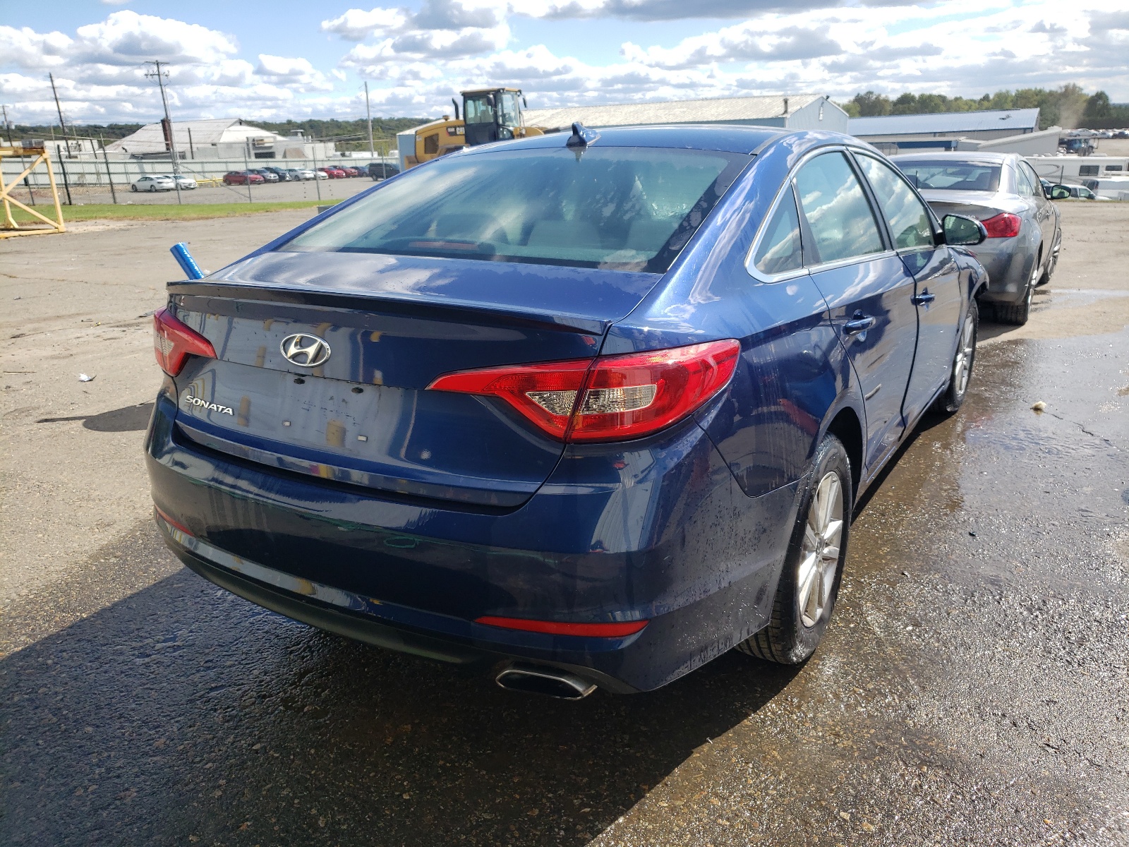 Photo 4 from auction – 2015 HYUNDAI SONATA SE with VIN 5NPE24AF4FH224491