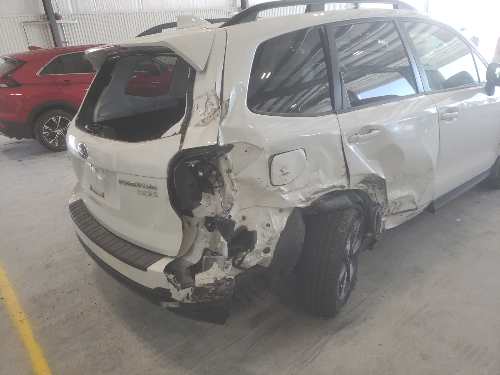 صورة رقم 9 من المزاد - 2017 SUBARU FORESTER 2 مع VIN JF2SJAGC0HH536411