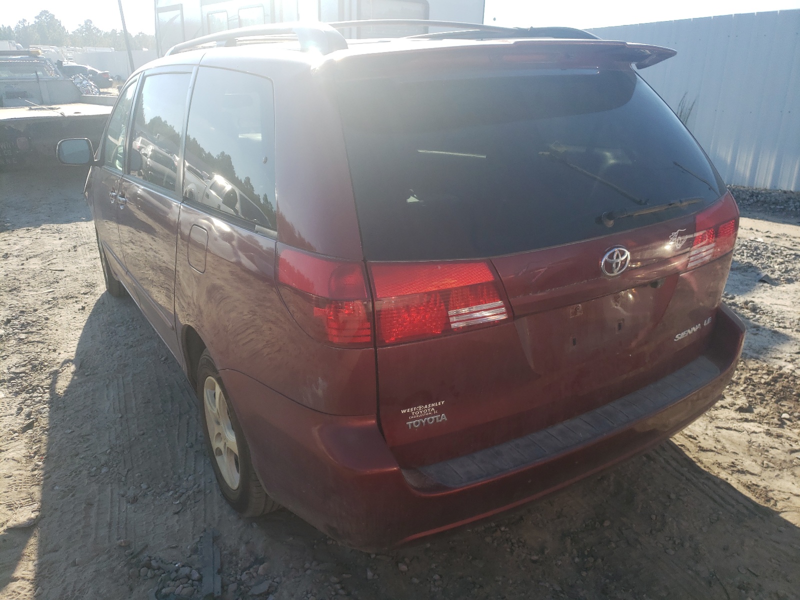 Photo 3 from auction – 2005 TOYOTA SIENNA CE with VIN 5TDZA23C95S366999