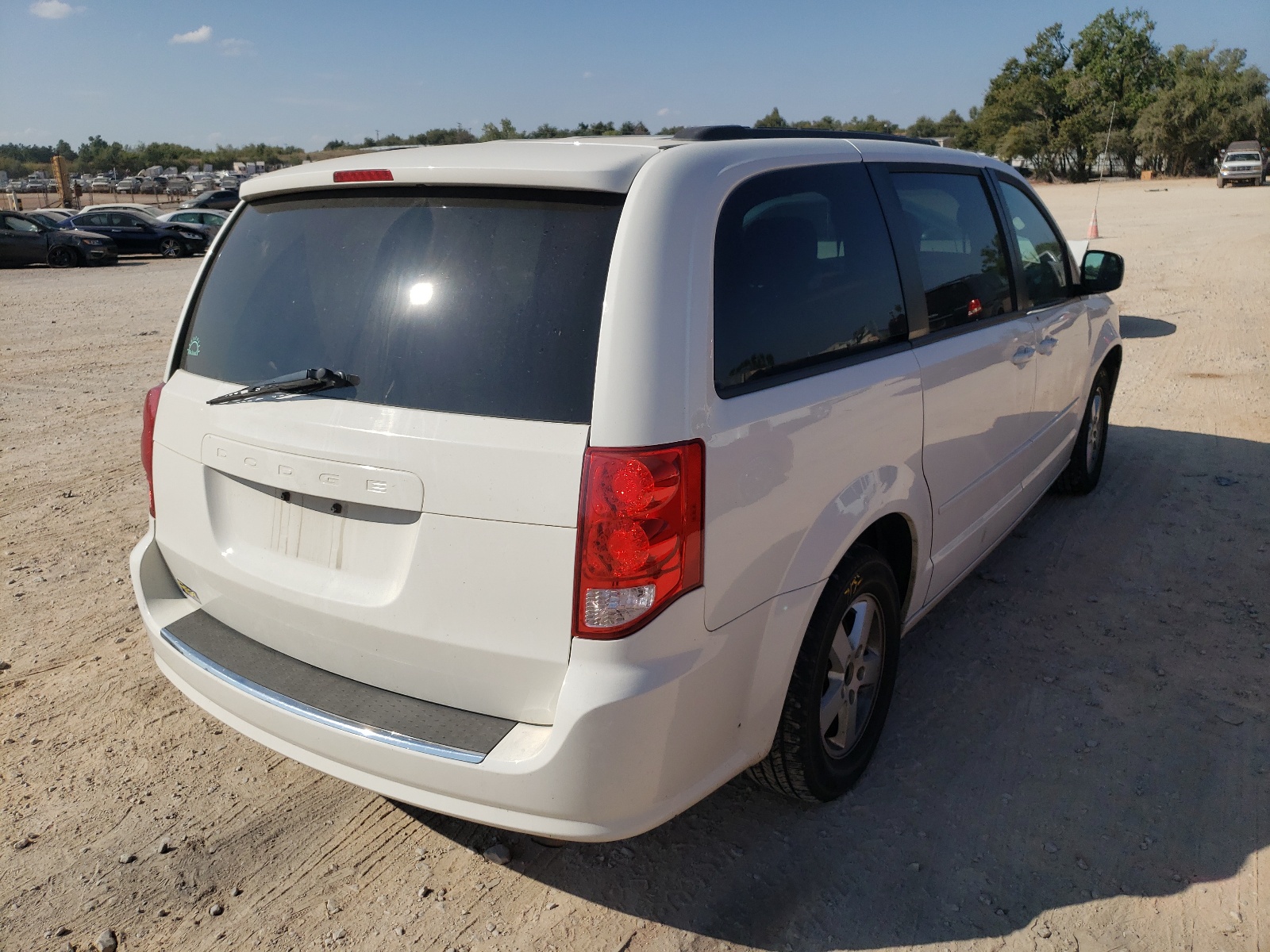 صورة رقم 4 من المزاد - 2012 DODGE GRAND CARA مع VIN 2C4RDGCG3CR279192