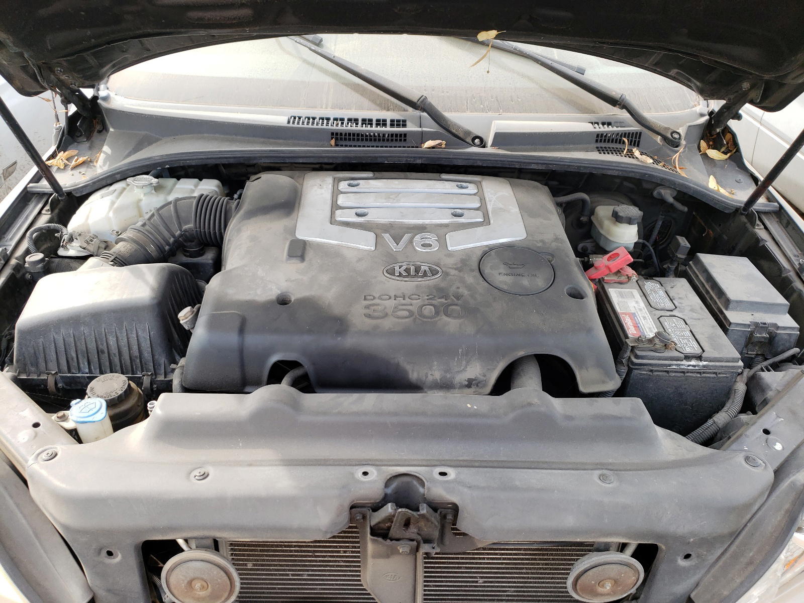 Photo 7 from auction – 2004 KIA SORENTO EX with VIN KNDJD733445194497