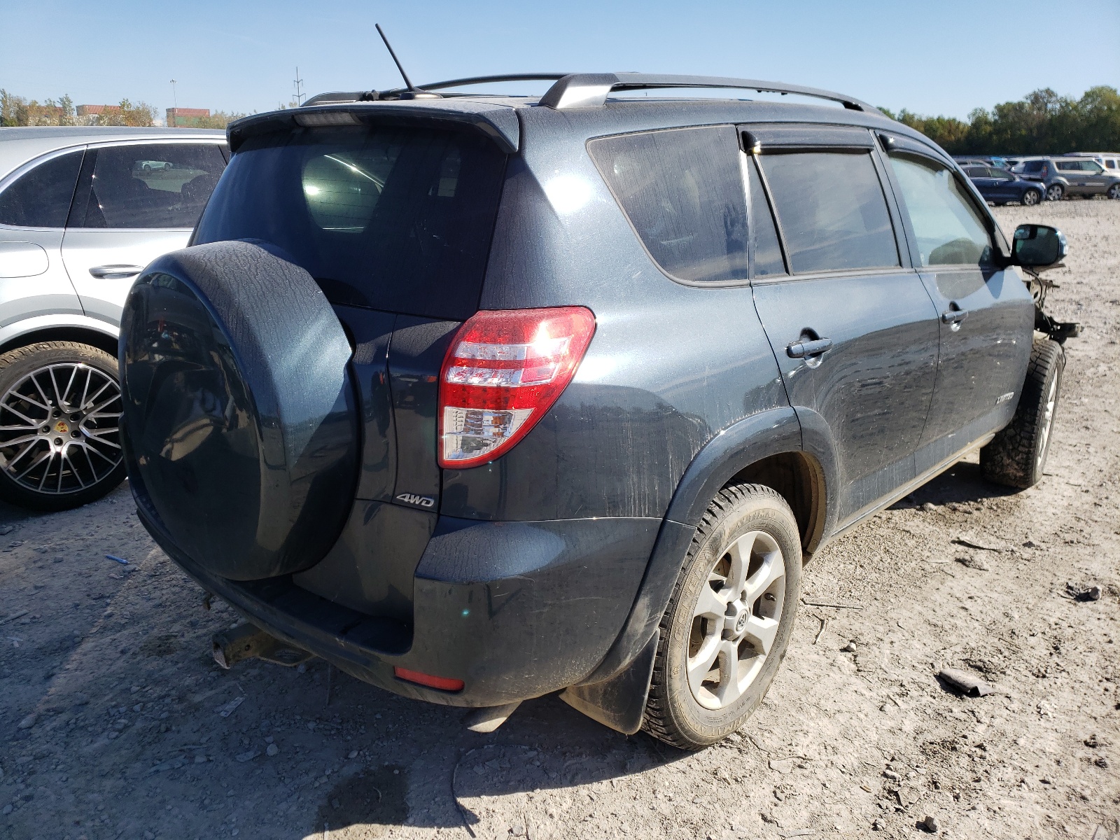 Photo 4 from auction – 2009 TOYOTA RAV4 LIMIT with VIN 2T3BK31V99W002935