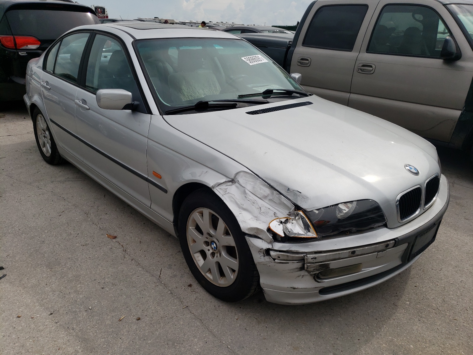 Zdjęcie 1 z aukcji – 2000 BMW 323 I z VIN WBAAM3342YKC72848