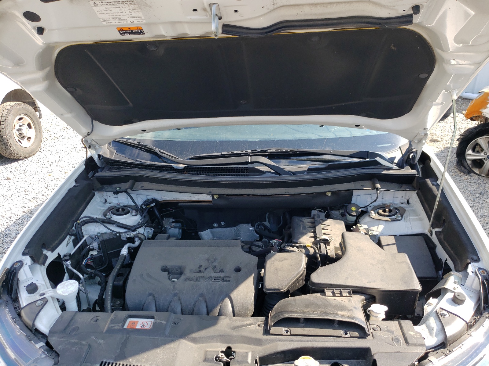 Photo 12 from auction – 2019 MITSUBISHI OUTLANDER with VIN JA4AD2A33KZ013900