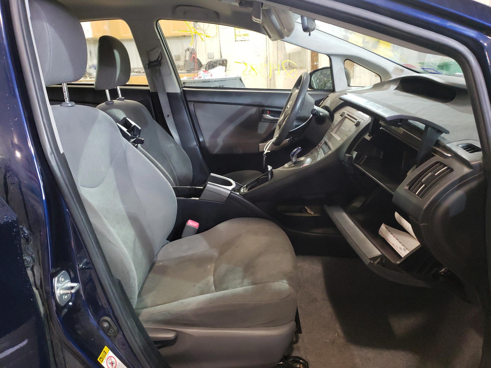 Photo 5 from auction – 2012 TOYOTA PRIUS with VIN JTDKN3DU0C1550483