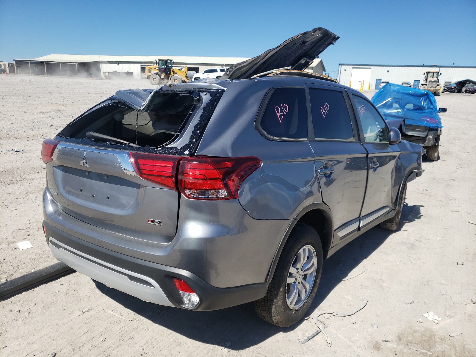 Photo 4 from auction – 2020 MITSUBISHI OUTLANDER with VIN JA4AZ2A37LZ611670