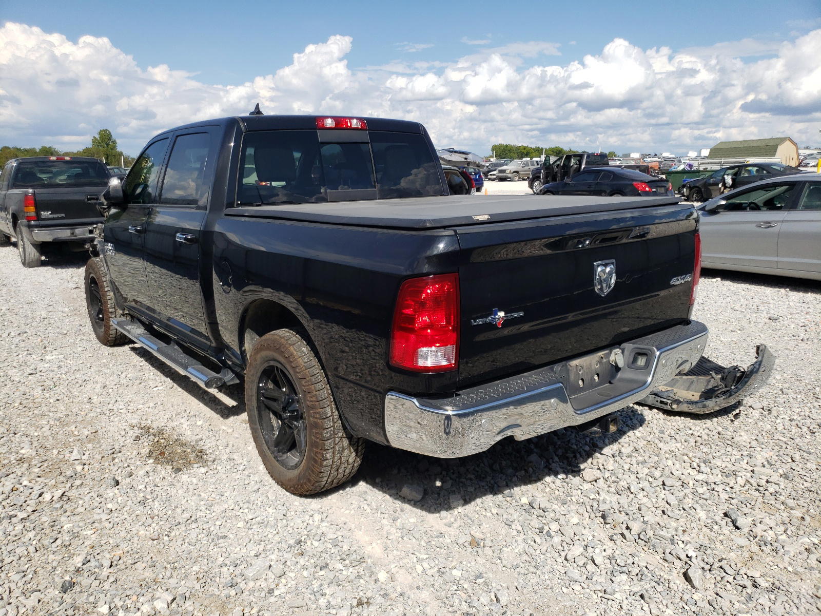 Photo 3 from auction – 2016 RAM 1500 SLT with VIN 1C6RR7LM6GS145179