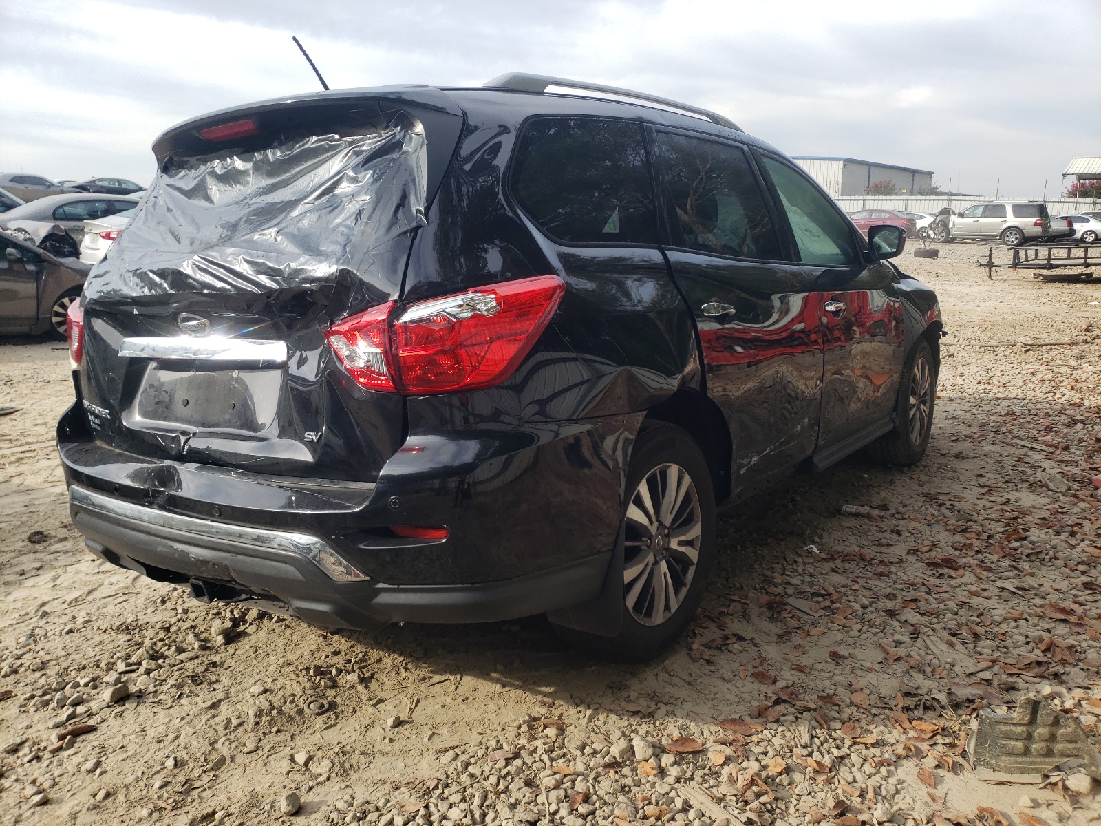 Photo 4 from auction – 2018 NISSAN PATHFINDER with VIN 5N1DR2MMXJC616428