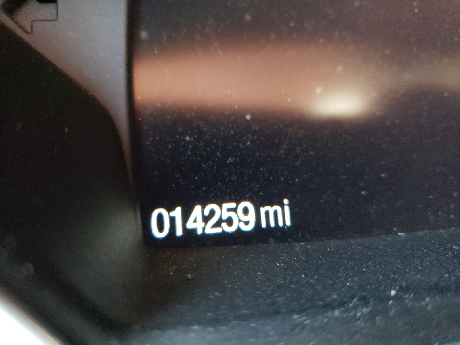 Photo 8 from auction – 2017 FORD ESCAPE SE with VIN 1FMCU0GD8HUE53230