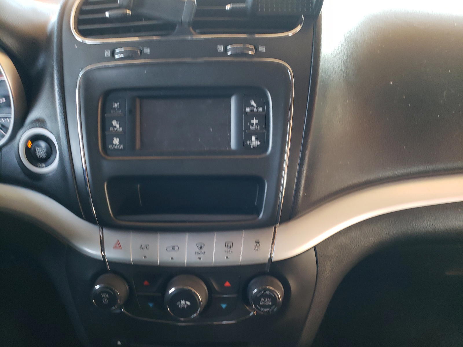 Photo 9 from auction – 2017 DODGE JOURNEY SE with VIN 3C4PDCAB9HT601619