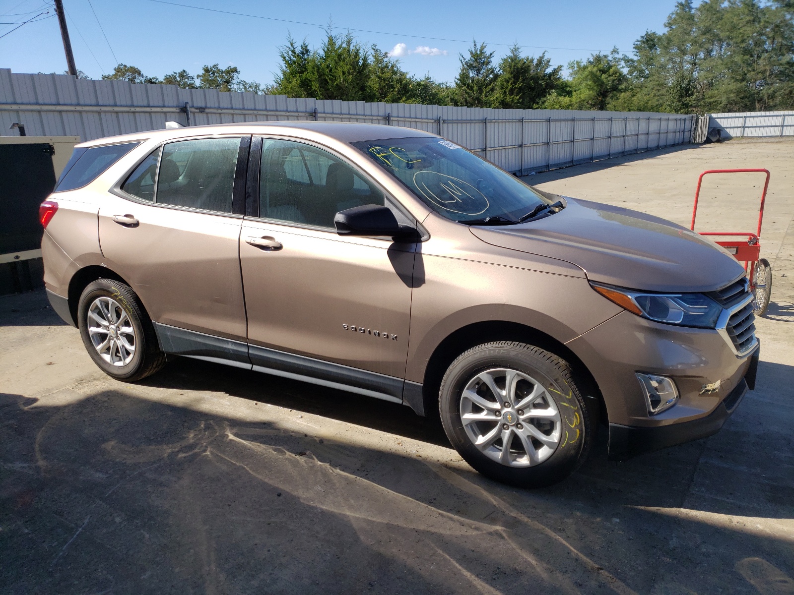 Photo 9 from auction – 2019 CHEVROLET EQUINOX LS with VIN 2GNAXSEV9K6170598