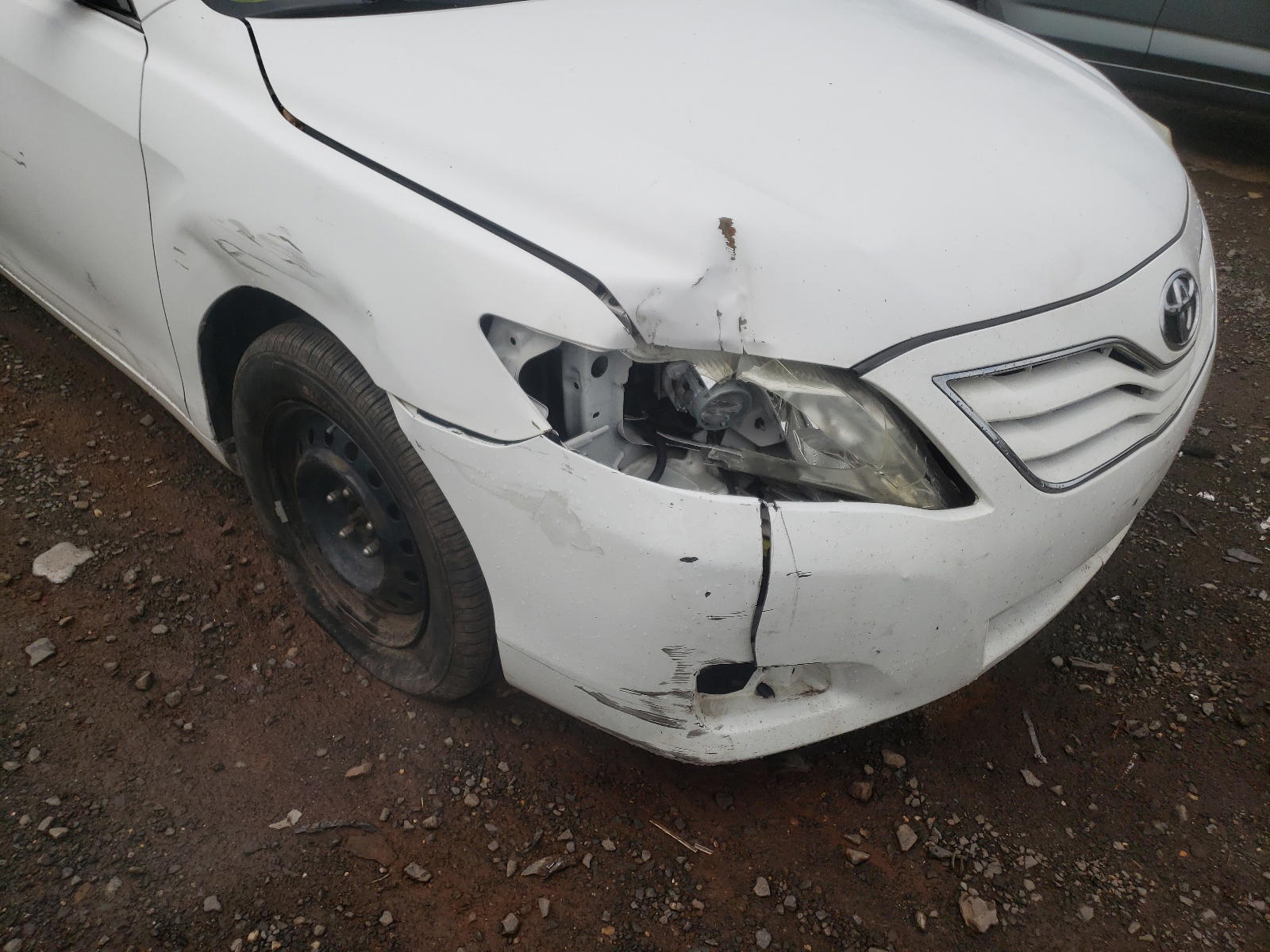 Photo 9 from auction – 2010 TOYOTA CAMRY BASE with VIN 4T4BF3EK7AR012743