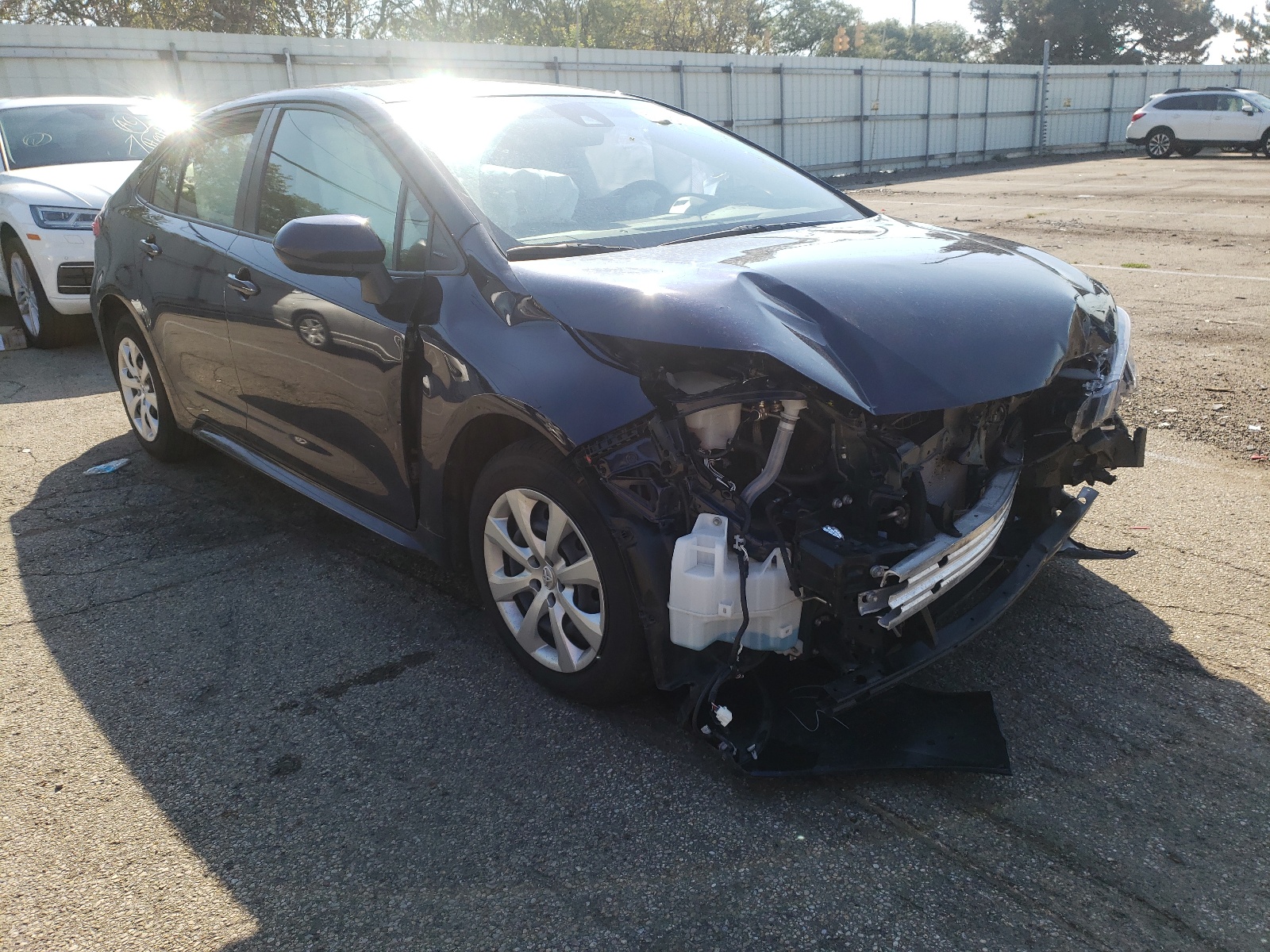 TOYOTA COROLLA LE 2021 with VIN JTDEPMAE4MJ141365 - Photo from auction