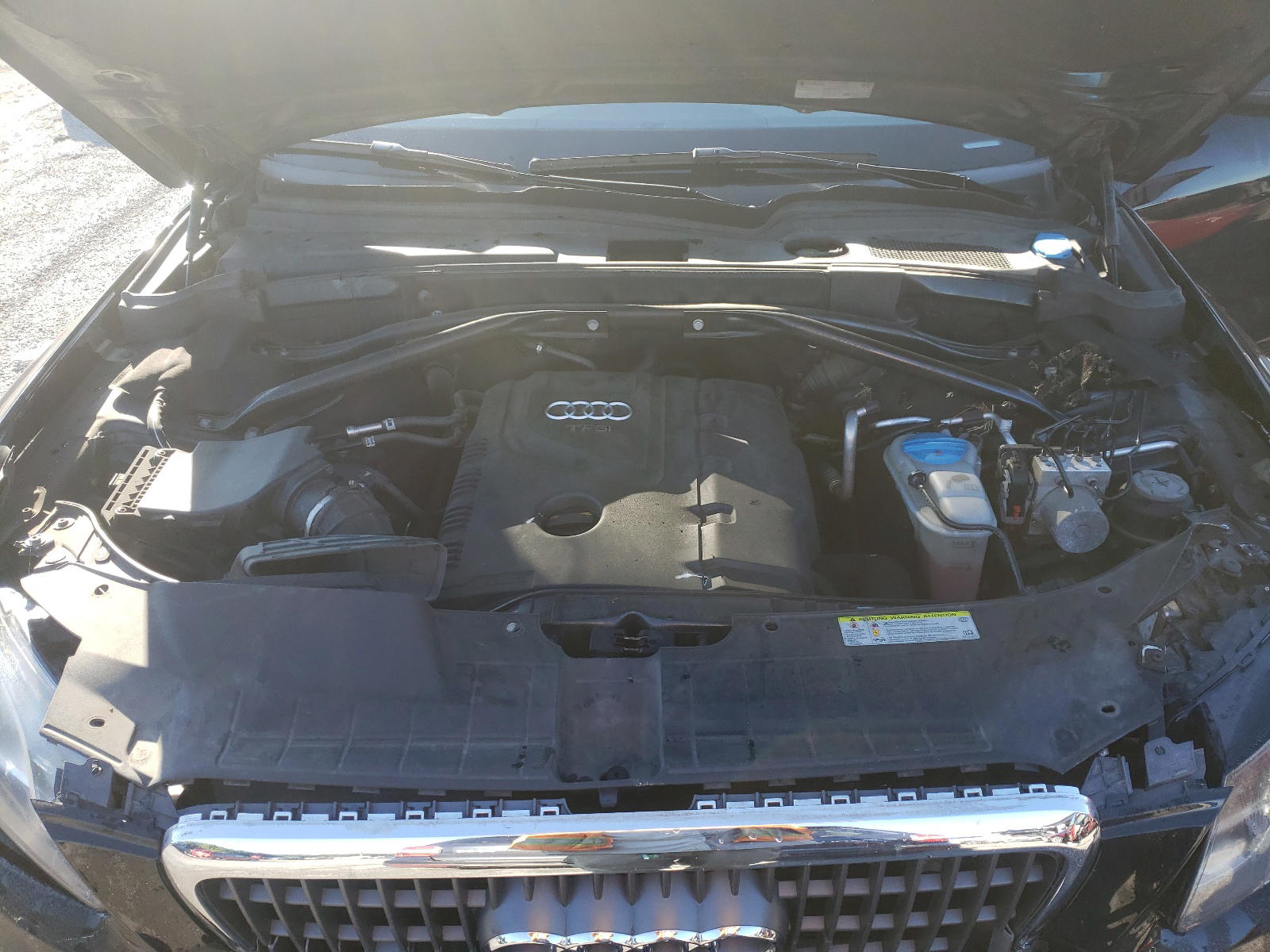 Photo 7 from auction – 2011 AUDI Q5 PREMIUM with VIN WA1LFAFP4BA028316