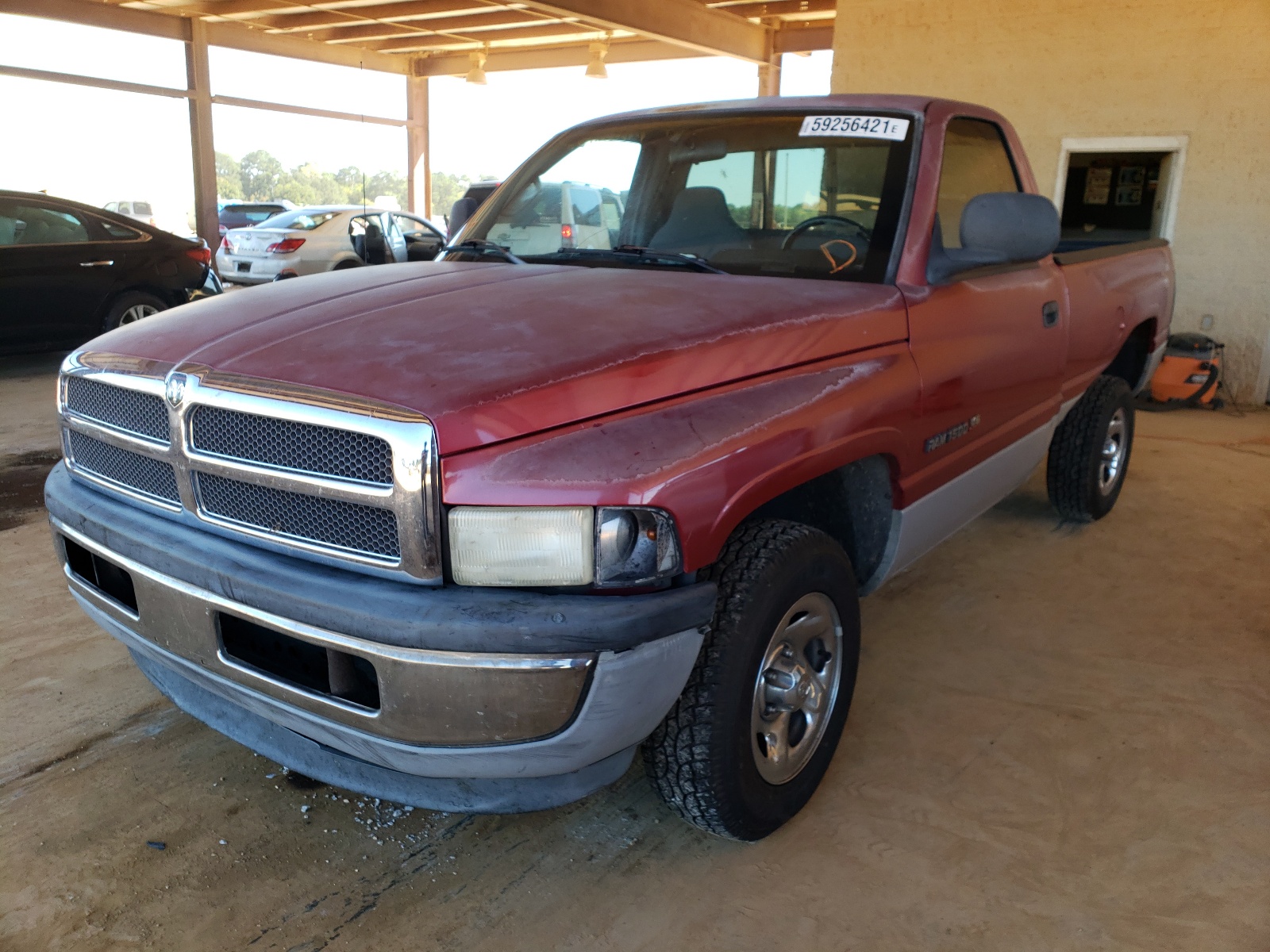 Photo 2 from auction – 1999 DODGE RAM 1500 with VIN 1B7HC16X3XS212149