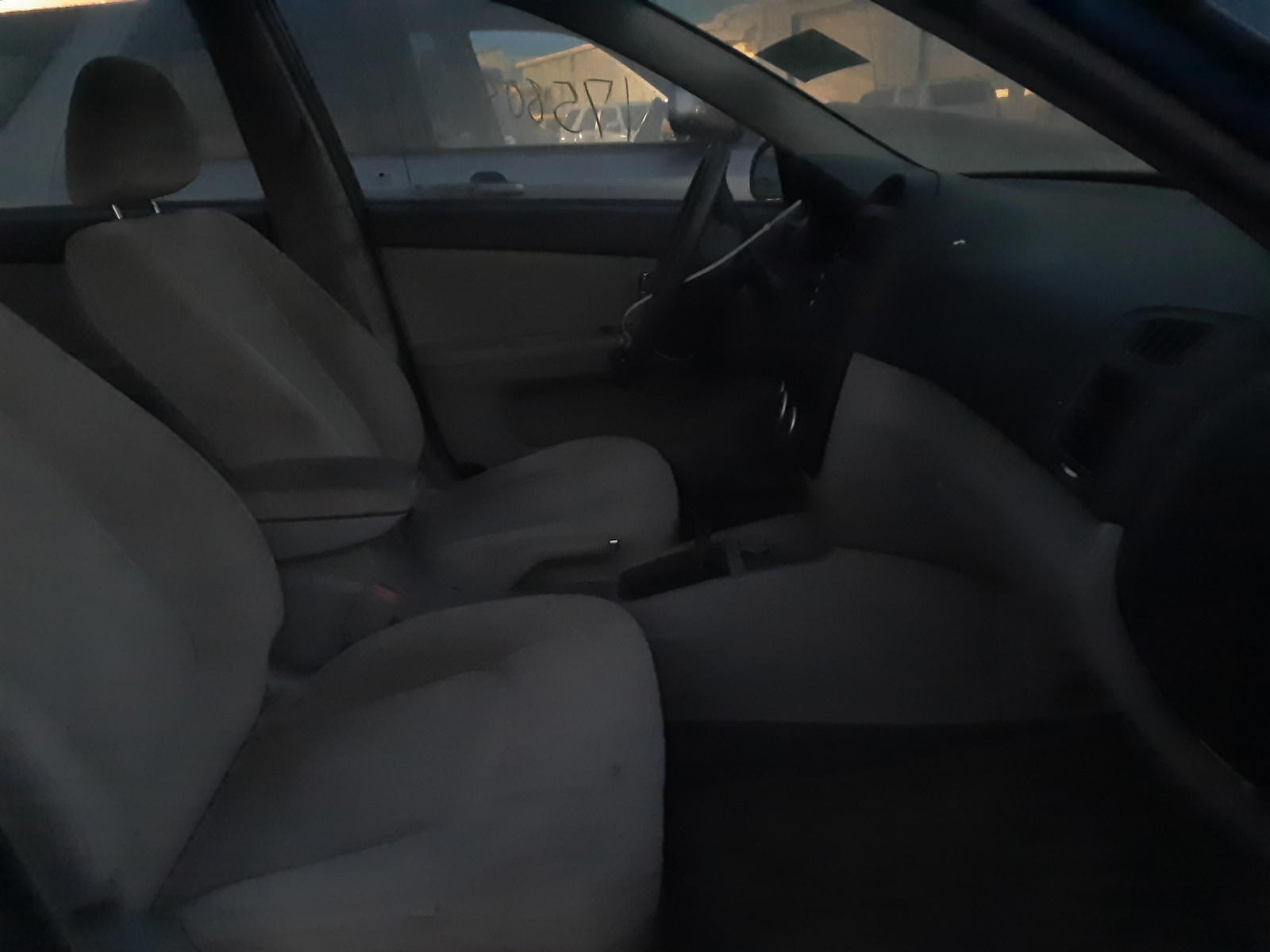 Photo 5 from auction – 2008 KIA SPECTRA EX with VIN KNAFE121685529536