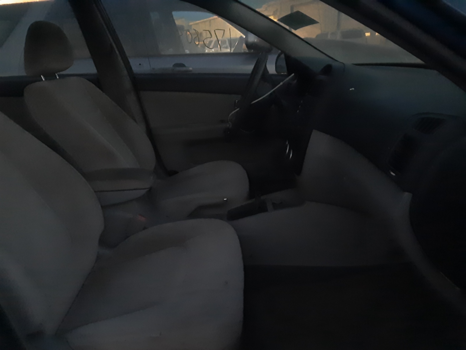 Zdjęcie 5 z aukcji – 2008 KIA SPECTRA EX z VIN KNAFE121685529536