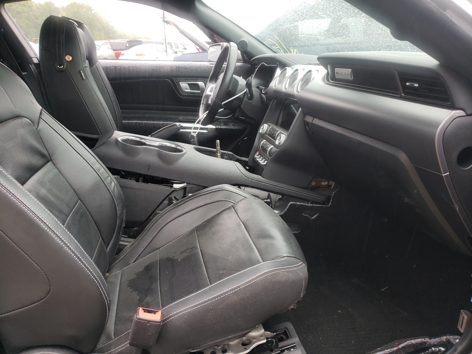 Photo 5 from auction – 2019 FORD MUSTANG with VIN 1FA6P8TH8K5124020