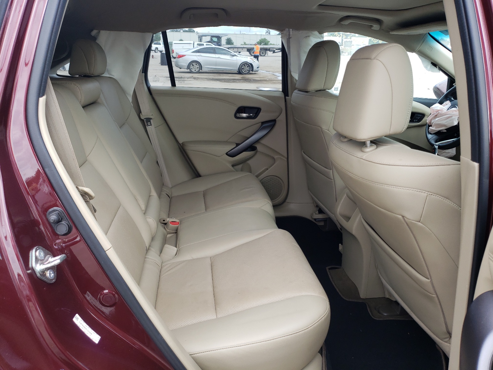 Photo 6 from auction – 2015 ACURA RDX TECHNO with VIN 5J8TB3H51FL012918