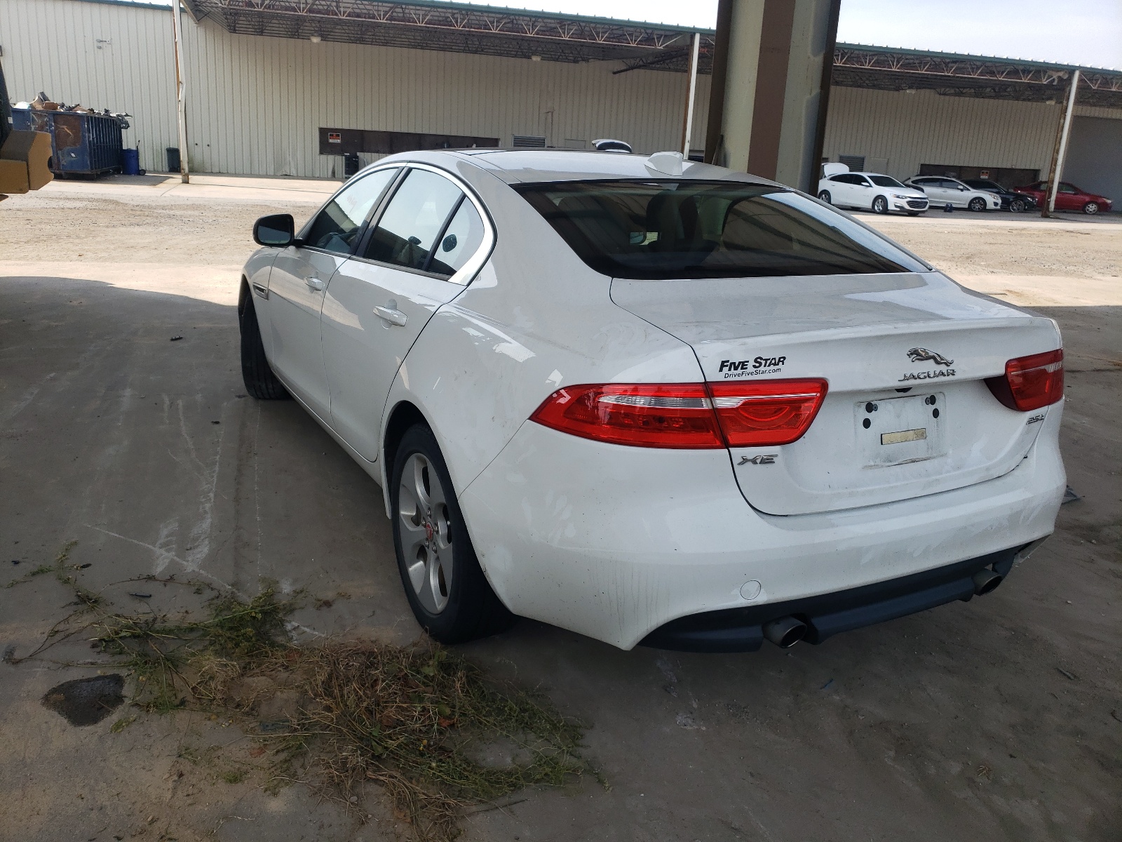 Foto 3 de la subasta – 2017 JAGUAR XE con VIN SAJAR4BG7HA969135