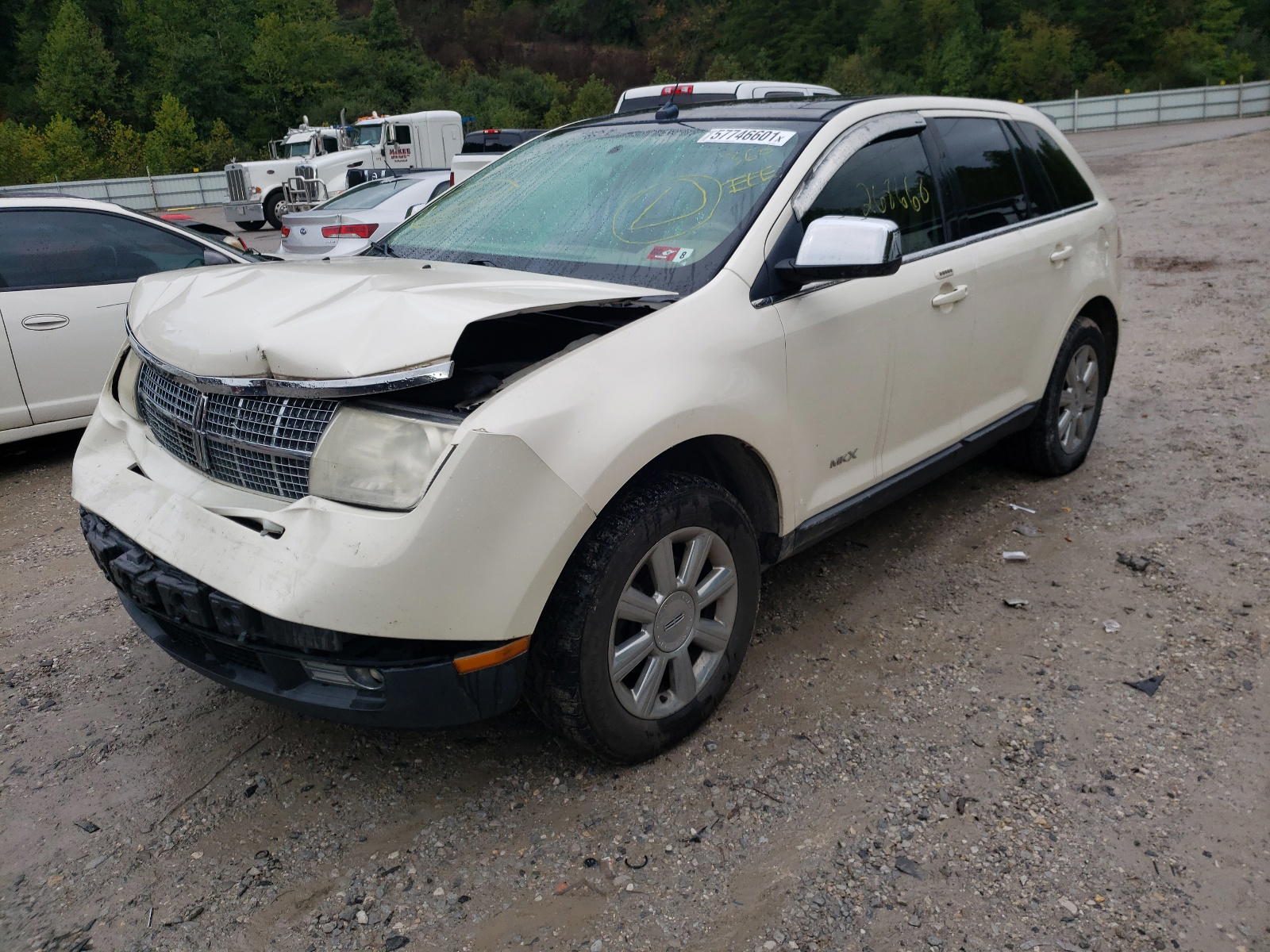 Photo 2 from auction – 2007 LINCOLN MKX with VIN 2LMDU68C37BJ27065