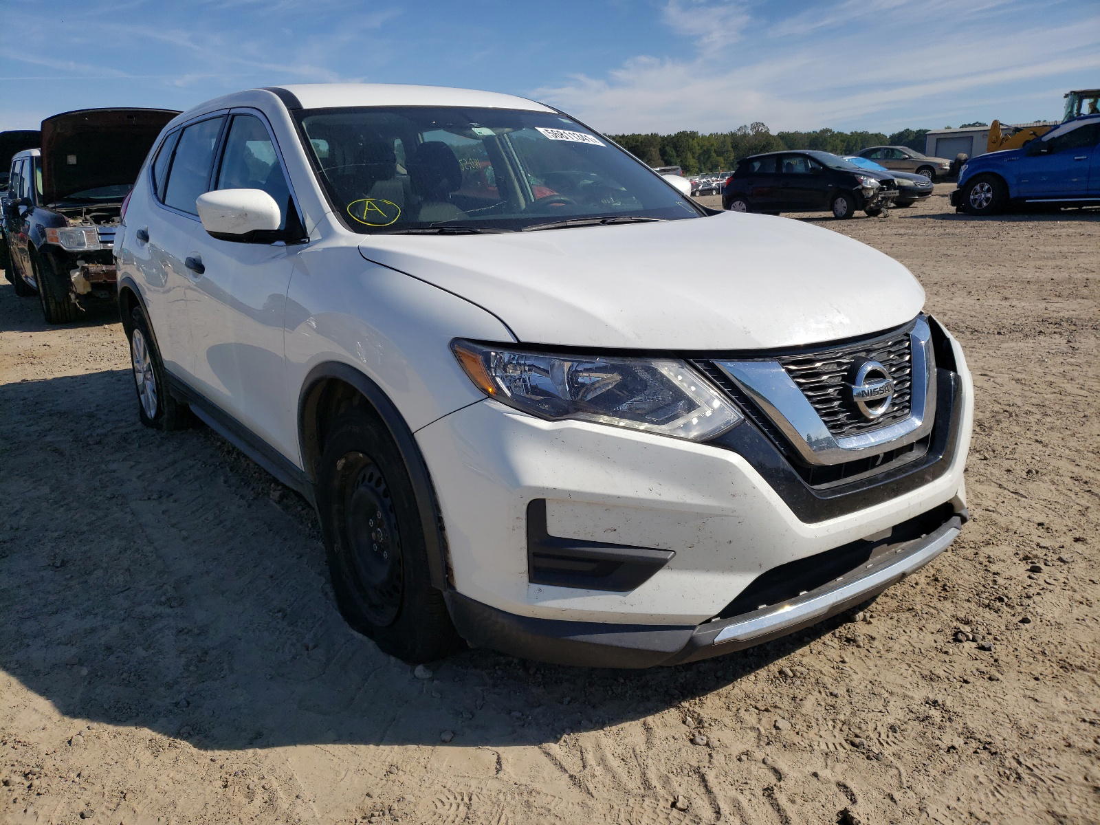 NISSAN ROGUE S 2017 with VIN KNMAT2MV6HP529324 - Photo from auction