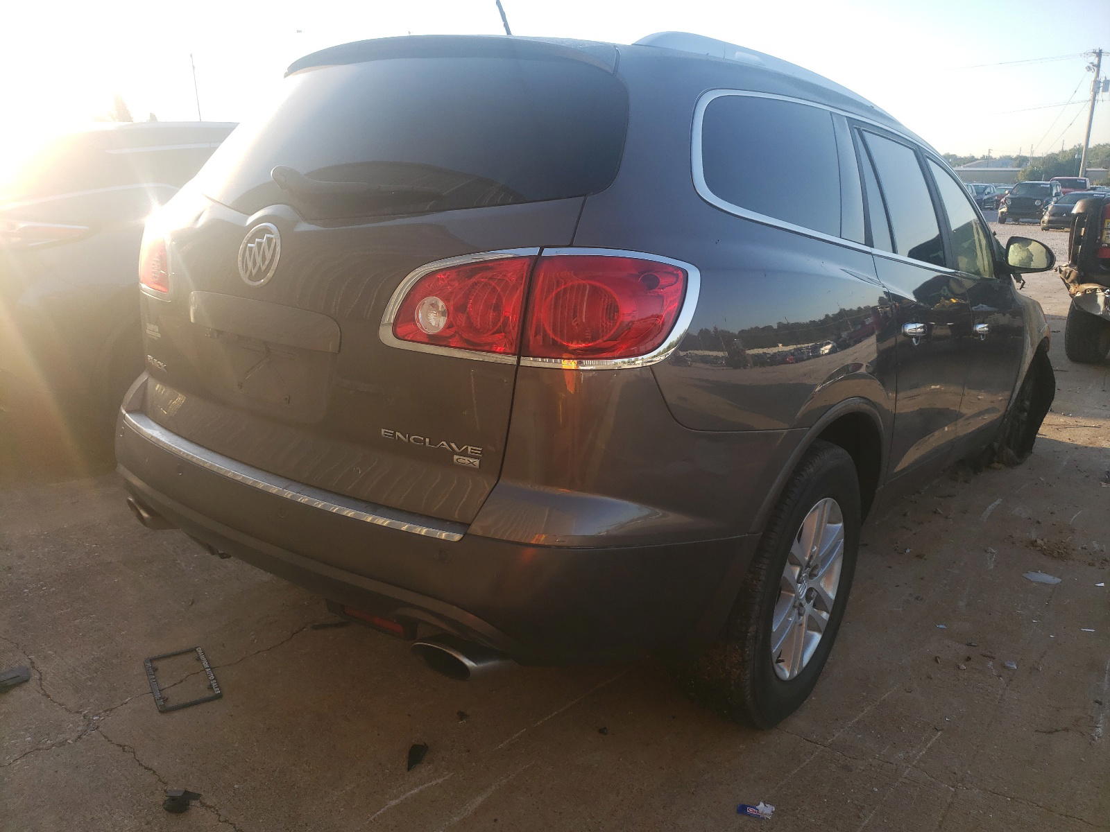 Photo 4 from auction – 2008 BUICK ENCLAVE CX with VIN 5GAER13768J218350