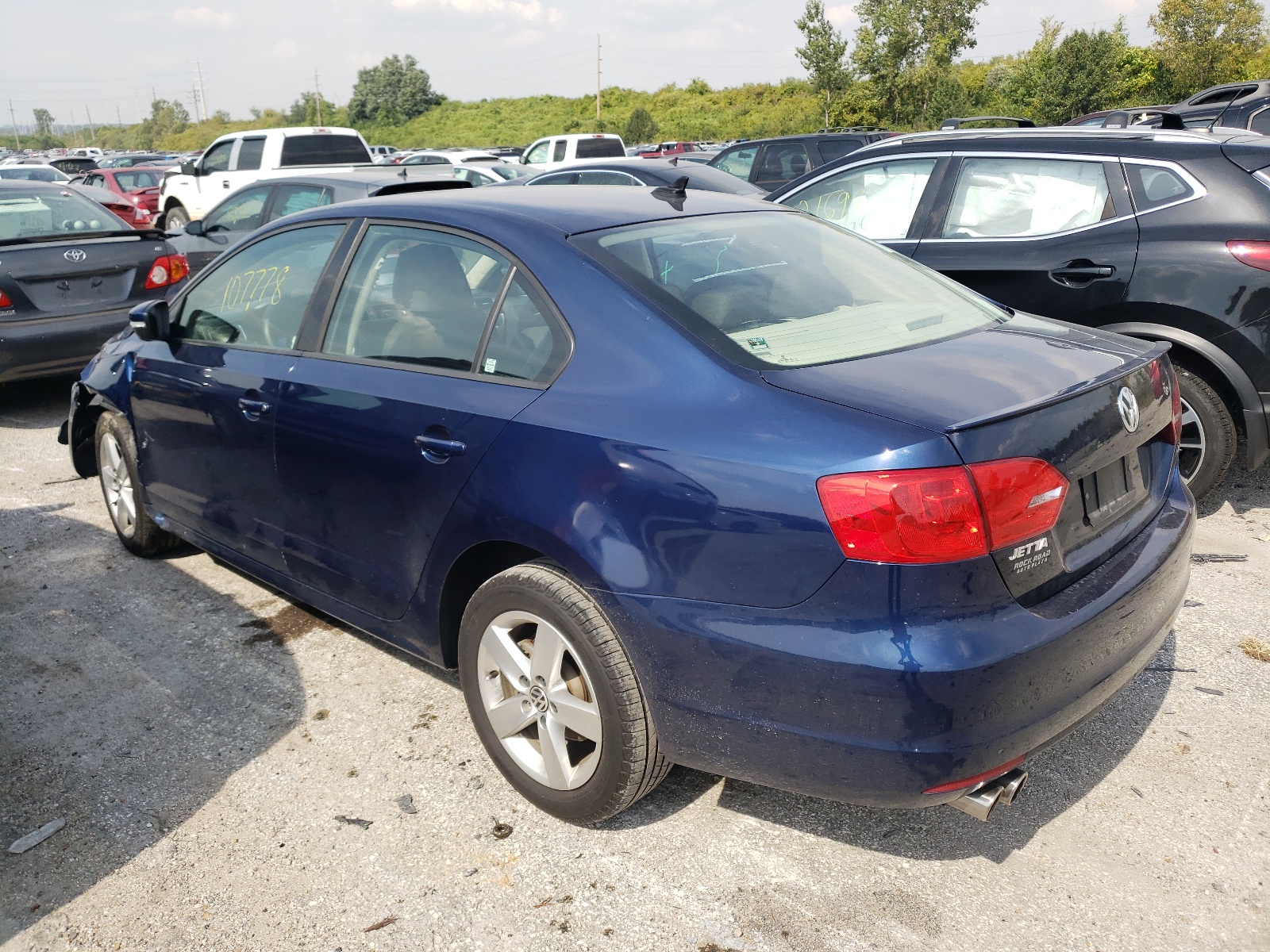 Photo 15 from auction – 2011 VOLKSWAGEN JETTA TDI with VIN 3VWLL7AJ5BM095639