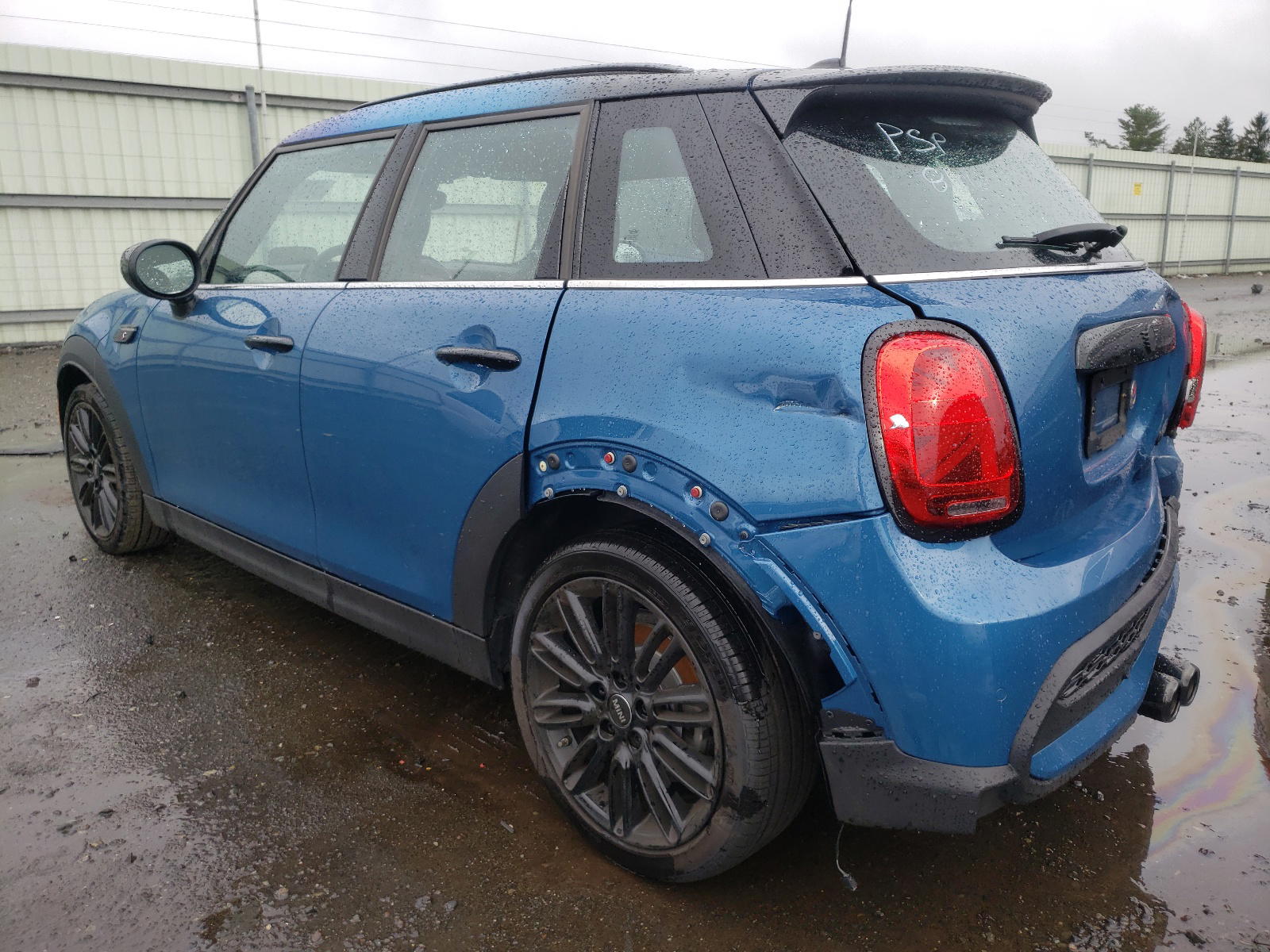 Photo 3 from auction – 2022 MINI COOPER S with VIN WMW53DK03N2P58165