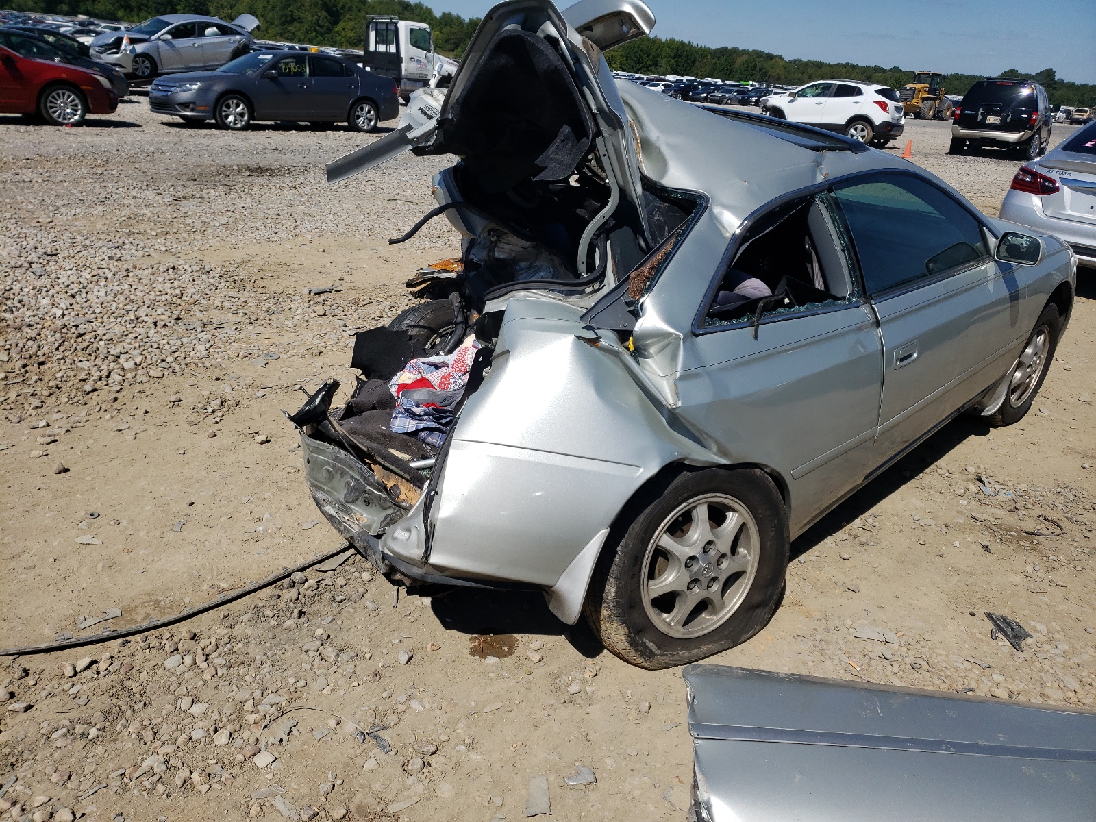 Photo 4 from auction – 2002 TOYOTA CAMRY SOLA with VIN 2T1CE22P02C004692