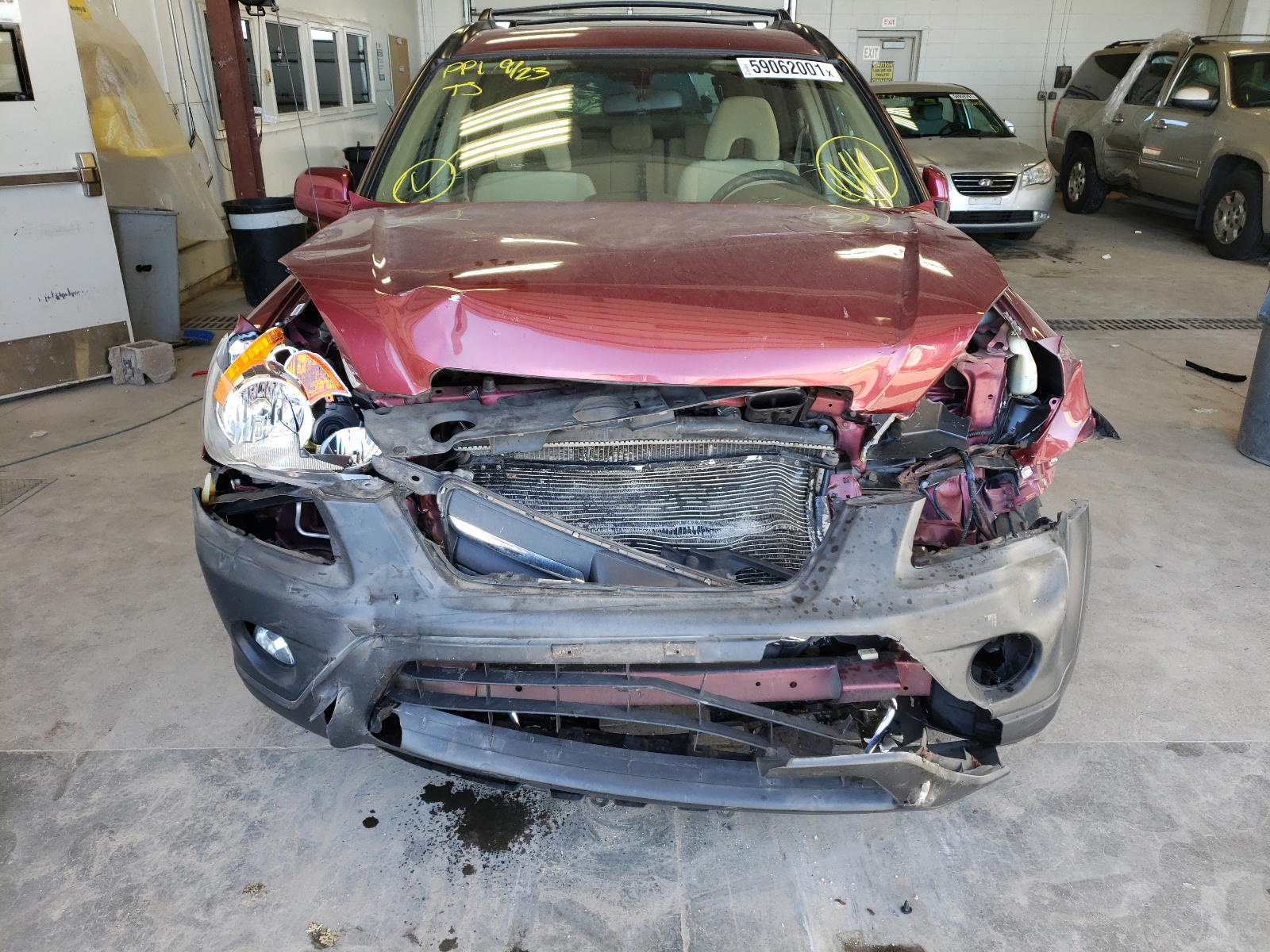 Photo 9 from auction – 2005 HONDA CR-V with VIN JHLRD78855C018775
