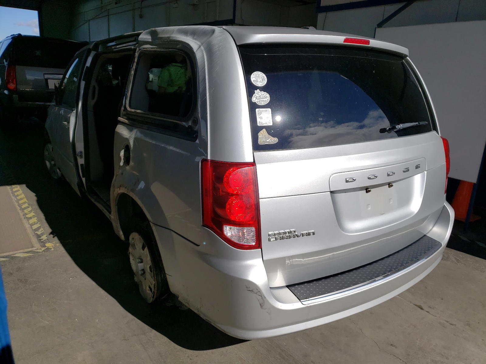 Photo 3 from auction – 2012 DODGE GRAND CARA with VIN 2C4RDGBG2CR131276