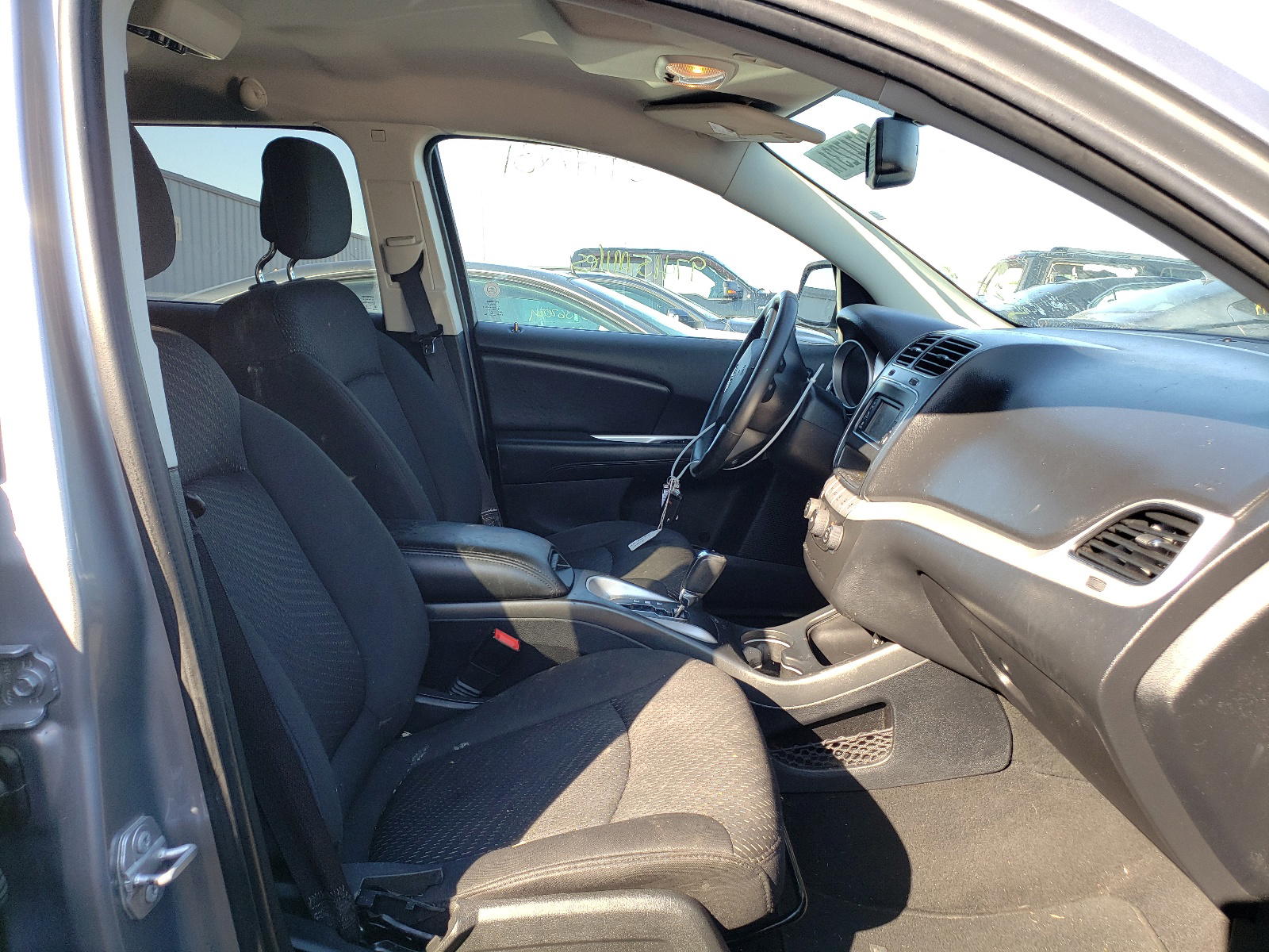 Photo 5 from auction – 2017 DODGE JOURNEY SE with VIN 3C4PDCAB6HT552914