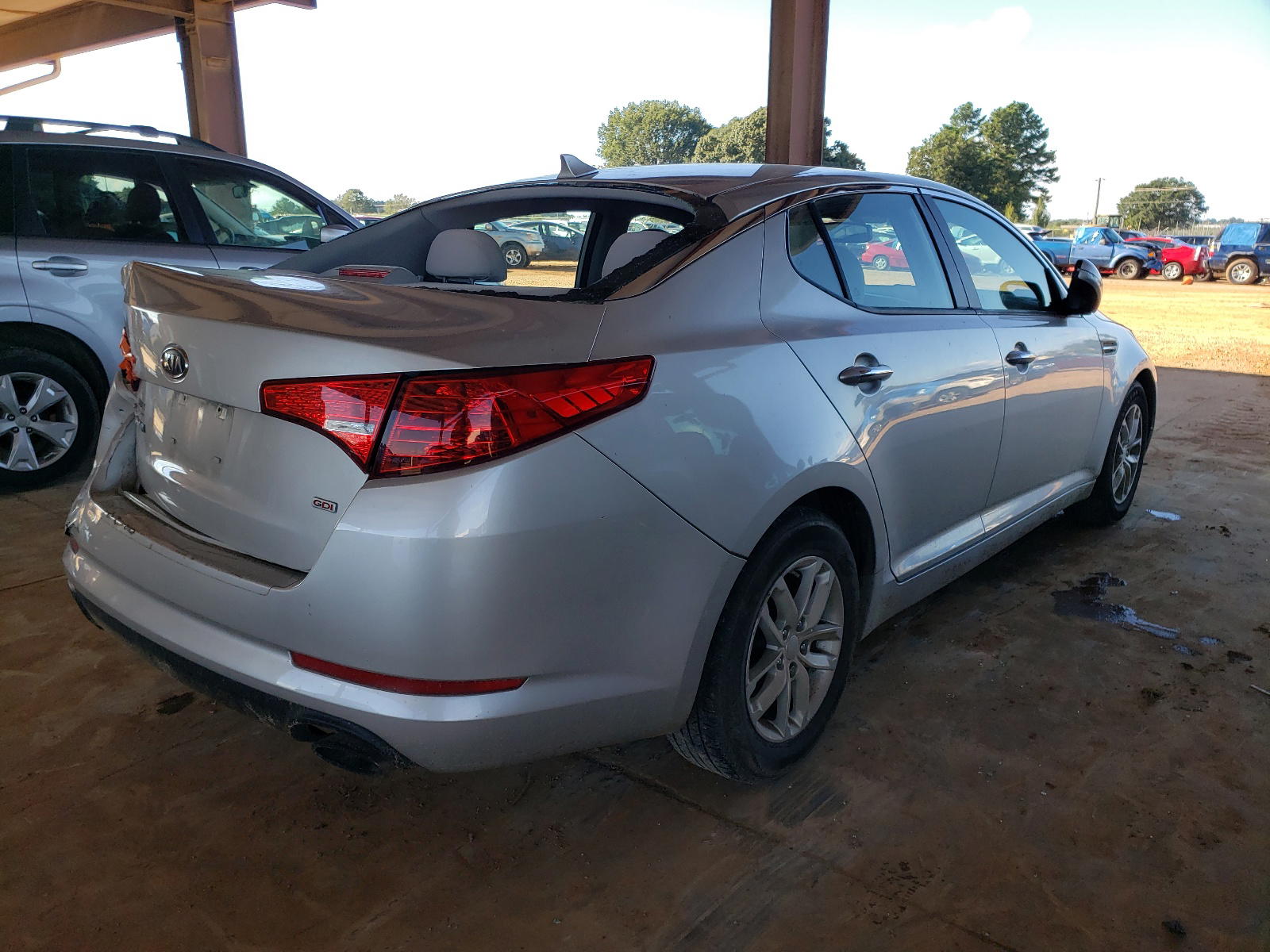 Photo 4 from auction – 2012 KIA OPTIMA LX with VIN 5XXGM4A75CG060039